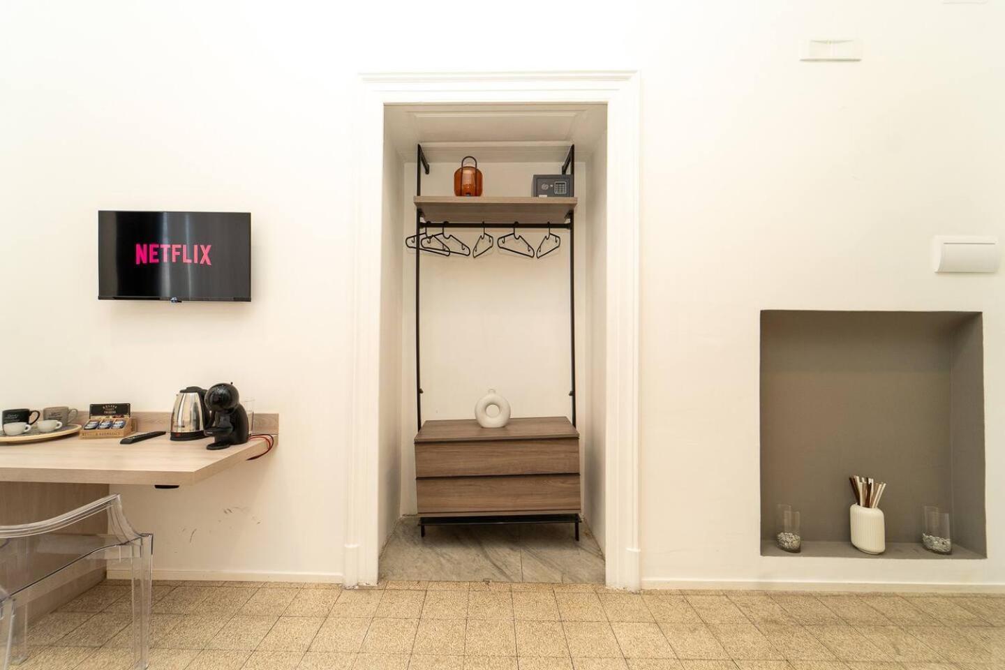 La Piazza Suite Naples Luaran gambar