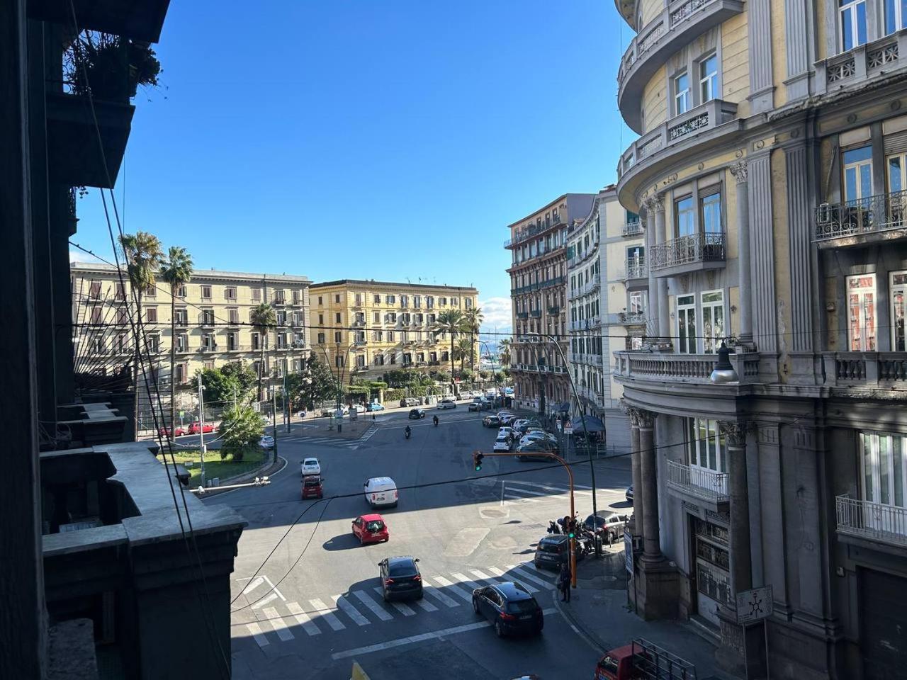 La Piazza Suite Naples Luaran gambar